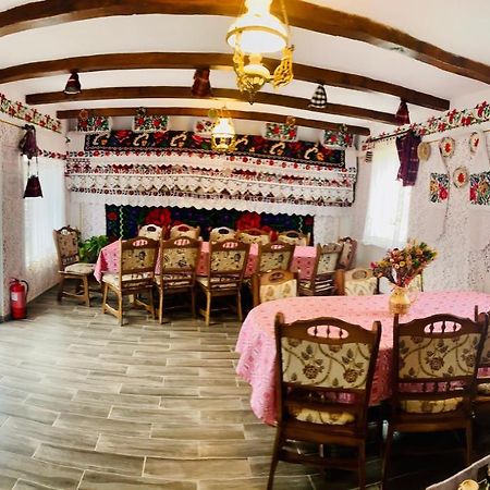 Floare De Maramures 1 Vadu Izei Εξωτερικό φωτογραφία