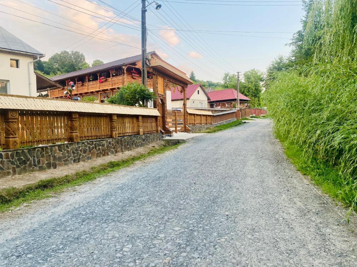 Floare De Maramures 1 Vadu Izei Εξωτερικό φωτογραφία