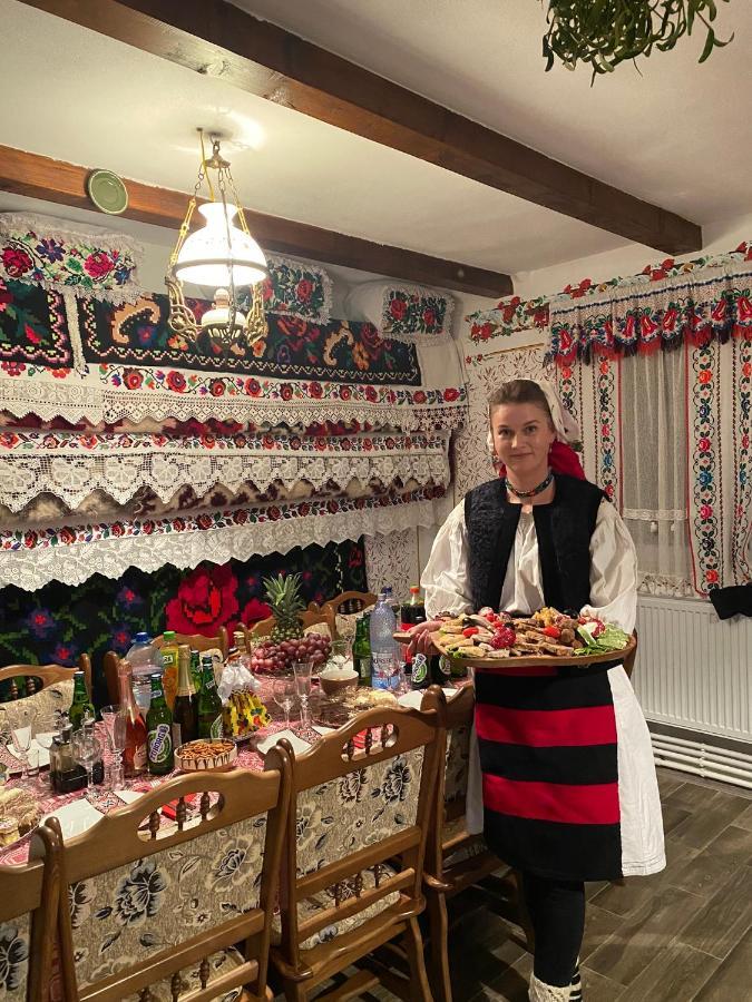 Floare De Maramures 1 Vadu Izei Εξωτερικό φωτογραφία